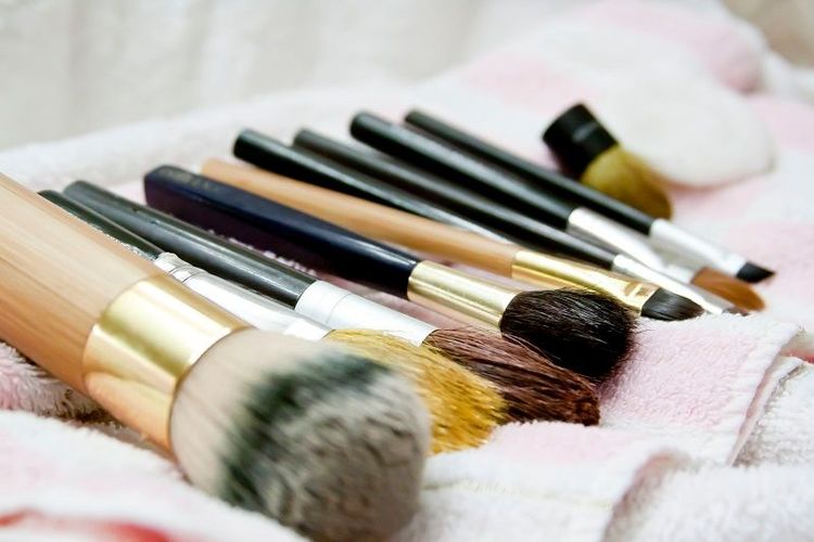 Pourquoi il faut nettoyer ses pinceaux à maquillage | So Busy Girls