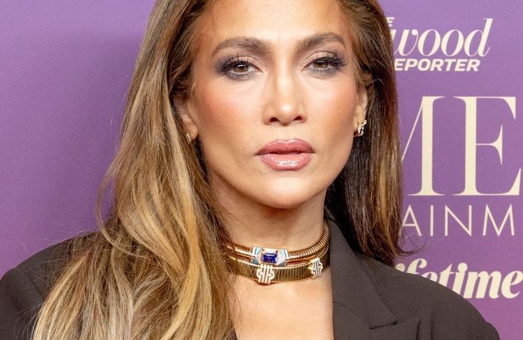 Jennifer Lopez : pourquoi son astuce sourcils donne un coup de frais immédiat au regard | So Busy Girls