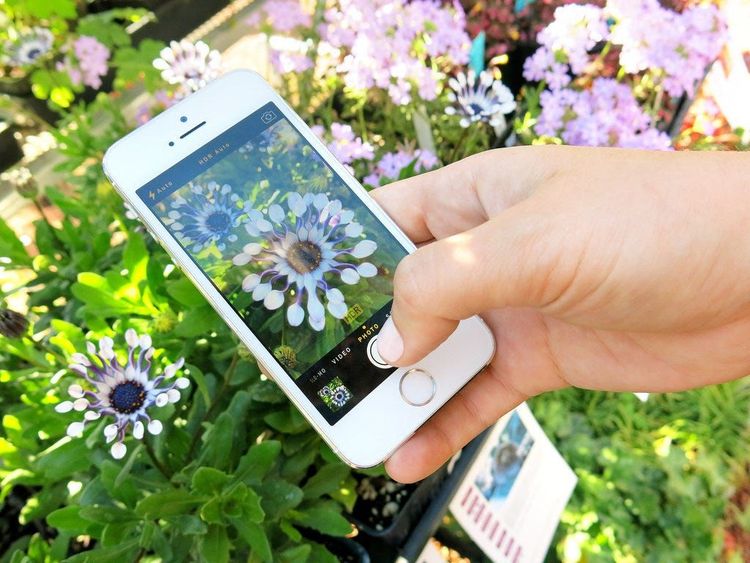 Vous ne vous en doutez pas, mais vous rechargez votre smartphone de la mauvaise manière | So Busy Girls