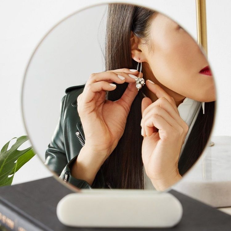 Quelles boucles d'oreilles porter en fonction de la forme de son visage ? | So Busy Girls