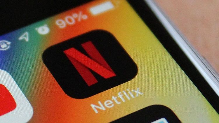 Netflix affiche désormais son top 10 des films et séries les plus populaires en France | So Busy Girls