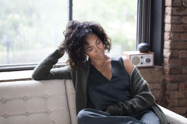 4 symptômes physiques du stress émotionnel qu'il ne faut jamais ignorer | So Busy Girls