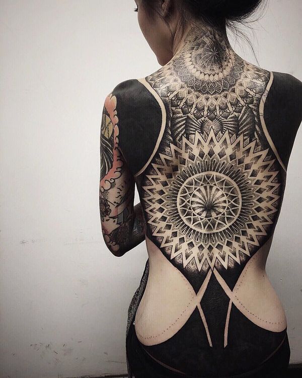 La dernière tendance tatouage qui vient tout droit de Singapour | So Busy Girls