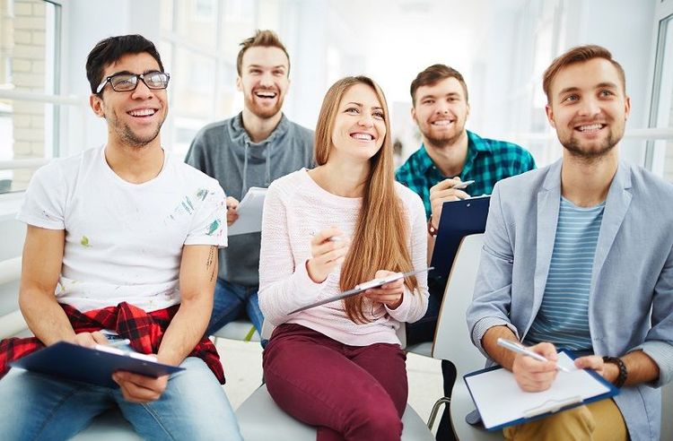 Contrairement à ce qu'on pense, l'adolescence se termine à 24 ans, et c'est scientifiquement prouvé ! | So Busy Girls
