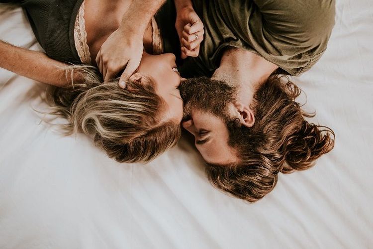 LE conseil qui améliorera instantanément votre relation de couple | So Busy Girls