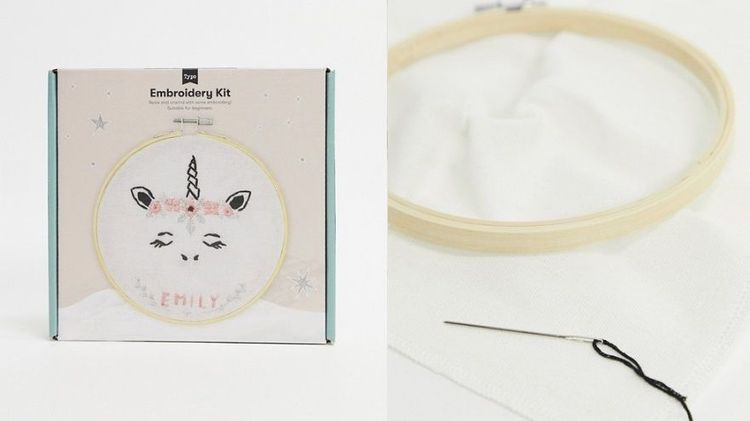 Ce kit de broderie licorne va rendre vos soirées d'hiver tellement plus relaxantes | So Busy Girls