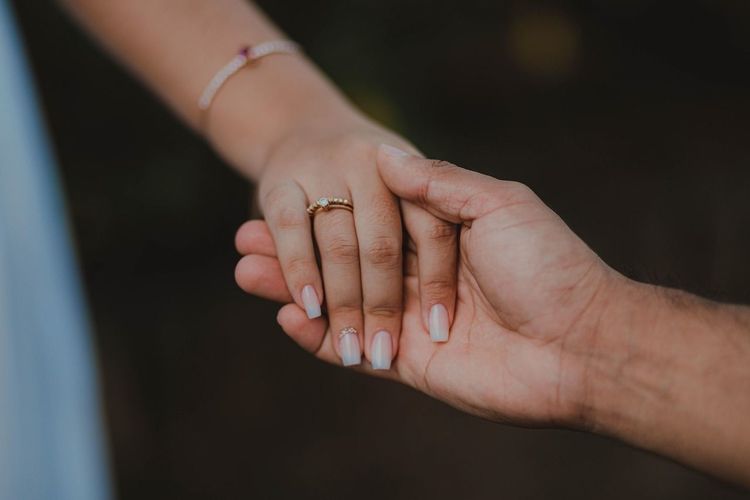 Comment choisir une alliance que l’on aimera porter toute sa vie ? | So Busy Girls