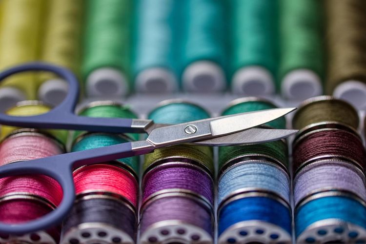 Du croquis au vêtement : comment une idée devient une pièce finie | So Busy Girls