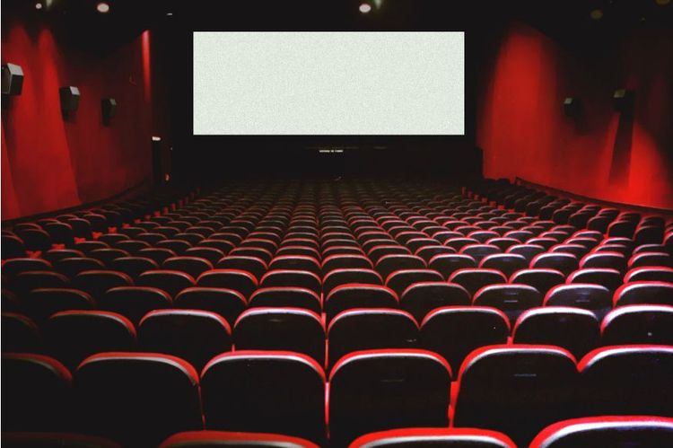 AU CINÉMA D’ALLER TU ÉVITERAS | So Busy Girls