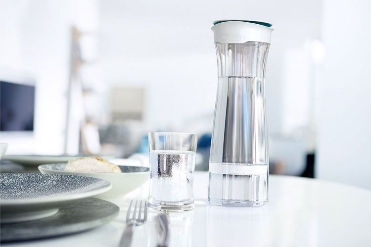Pourquoi les carafes filtrantes ne sont pas si efficaces | So Busy Girls