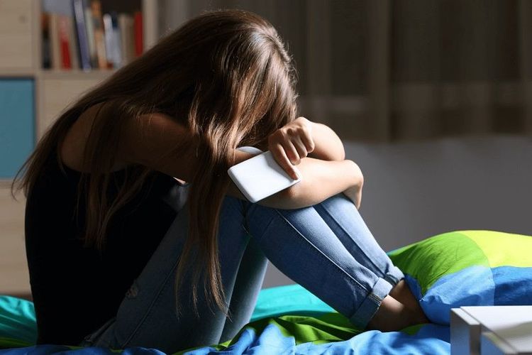 Cette façon affreuse de rompre est de plus en plus répandue (et c'est abusé) | So Busy Girls