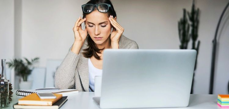 10 signes que vous êtes atteinte du syndrome de la femme pressée | So Busy Girls