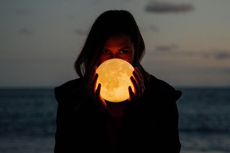 Nouvelle lune du 10 octobre 2026 : un nouveau départ inattendu pourrait bouleverser la vie de ces 4 signes | So Busy Girls