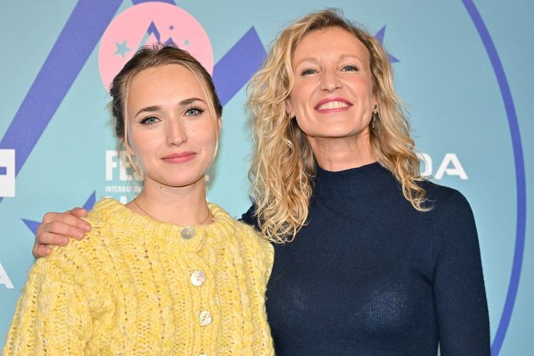 Alexandra Lamy : sa fille Chloé Jouannet se confie sans détour sur ce « long chemin » vers la sobriété | So Busy Girls