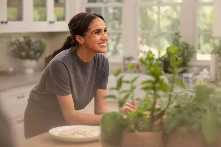 « J’ai besoin de… » : pourquoi Meghan Markle arrête son podcast | So Busy Girls