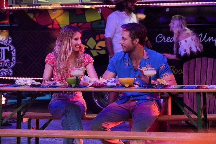 Découvrez la bande-annonce de Holidate, la nouvelle comédie romantique Netflix de Noël | So Busy Girls