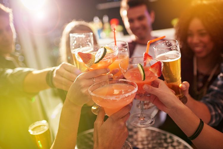 Les 3 alcools qui donnent le plus de boutons d'acné | So Busy Girls
