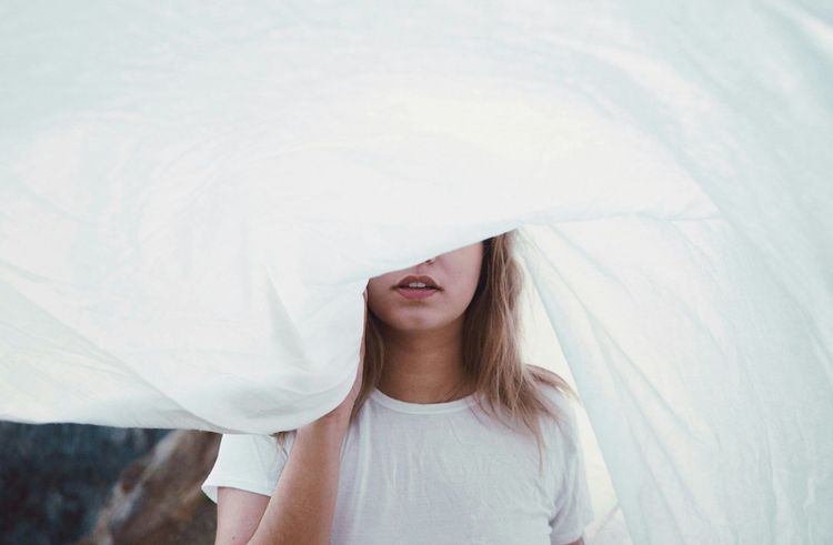 Horoscope lundi 10 août 2026 : ces signes vont devoir alléger leur charge mentale aujourd’hui | So Busy Girls