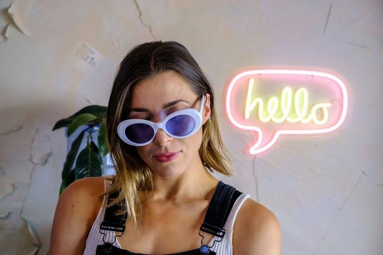Comment identifier et déstabiliser un hypocrite : guide complet pour se protéger | So Busy Girls