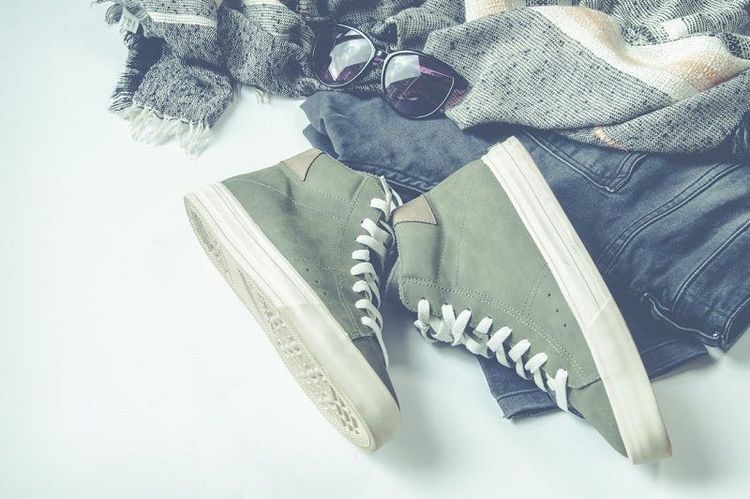 20 signes imparables que vous avez beaucoup trop de vêtements | So Busy Girls
