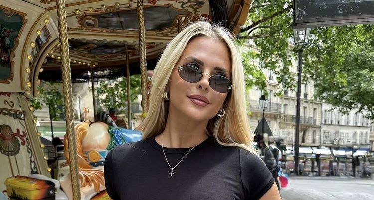 Kelly Vedovelli : "un gros connard", ce qu'elle pense vraiment de Cyril Hanouna et de leur relation | So Busy Girls