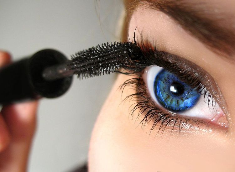 SOS mascara sec : mon secret pour y remédier ! | So Busy Girls