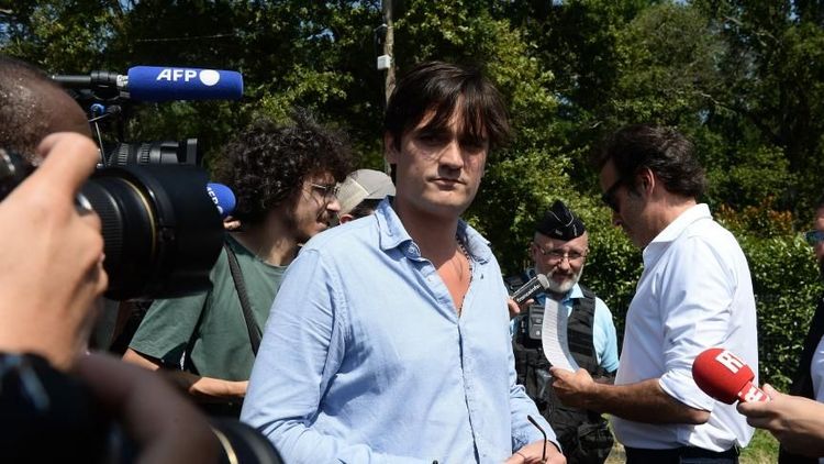 Héritage d’Alain Delon : Alain-Fabien attaque son frère Anthony pour faire annuler le testament