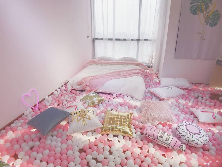 appartement-chambre-piscine-a-boules-4