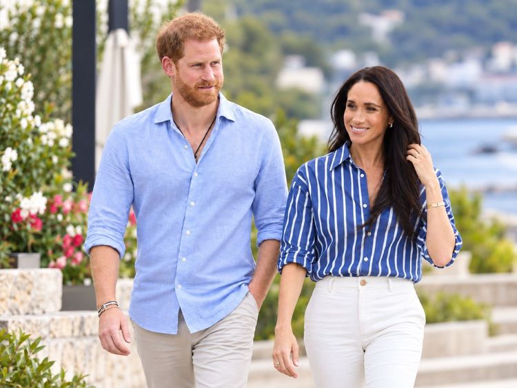 « Ces enfants vivent un véritable tourbillon ! » : Archie et Lilibet, les vacances mouvementées des enfants de Harry et Meghan sur fond de scandale familial | So Busy Girls