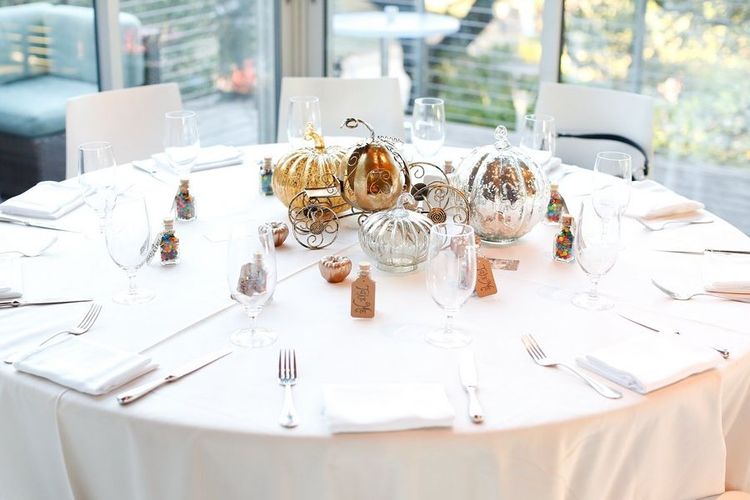 Toutes les tables de ce mariage étaient inspirées de films de Disney | So Busy Girls
