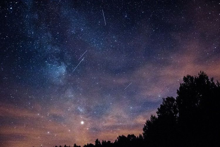 Ce soir, pensez à regarder le ciel pour observer une impressionnante pluie d’étoiles filantes ! | So Busy Girls