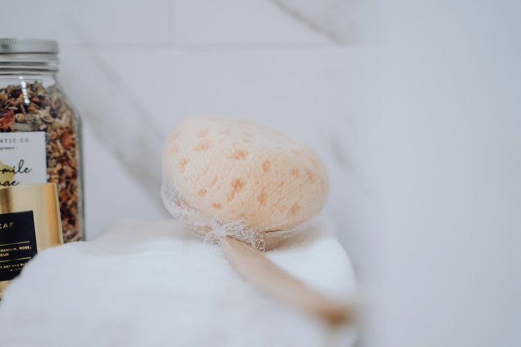 Comment fabriquer une éponge maison soi-même ?