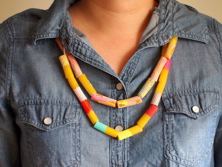 Une boutique en ligne pour offrir des colliers de nouilles vient d'être lancée (ou pourquoi d'après moi, ça n'a aucun sens !) | So Busy Girls