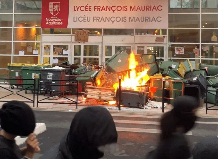 « Même si on n’a plus de lycée » : les dégâts estimés à 20 millions d’euros pose aussi la question de la reprise des cours | So Busy Girls
