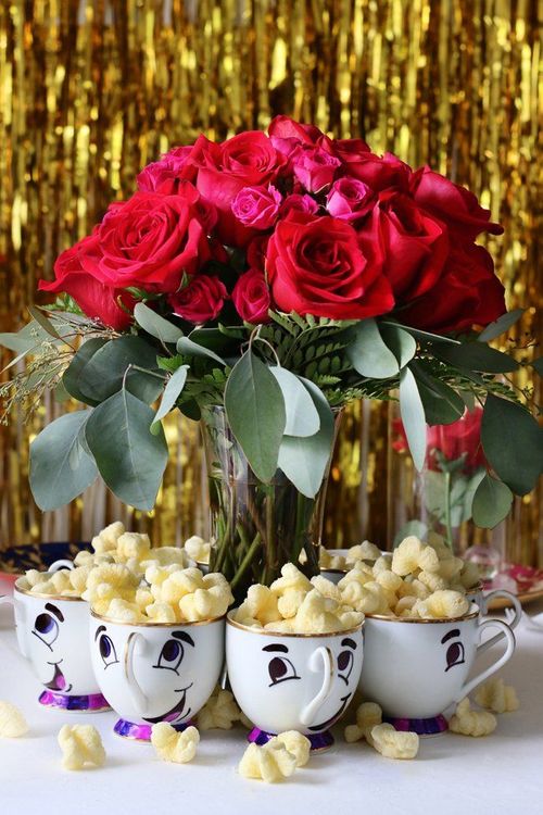 Une magnifique décoration de table La Belle et La Bête pour les plus grands fans ! | So Busy Girls