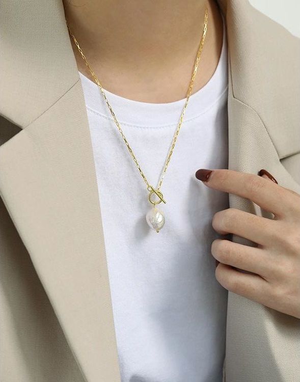 collier-coquillage-perle-pendentif-dore-bijoux-coquillages