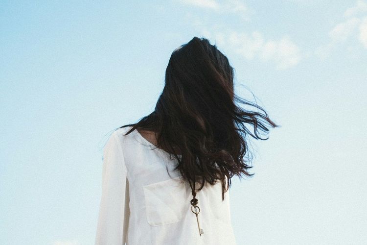 Est-ce que être célibataire est plus difficile que d'être en couple ?