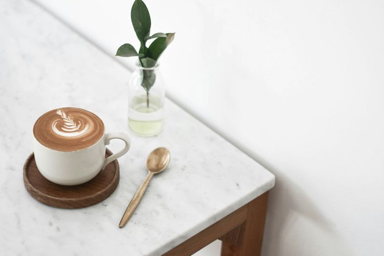 Arrêter de boire du café : les bienfaits pour avoir une belle peau.