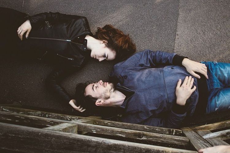 couple-allonge