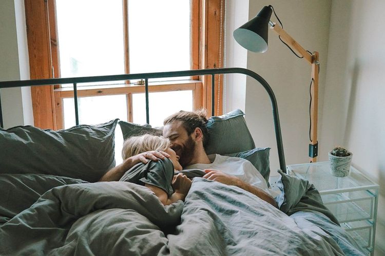 Astuce pour bien dormir en couple : avoir chacun sa couette !