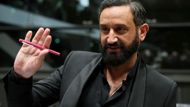 Nouveau logo, nouvelle &eacute;mission : le retour strat&eacute;gique de Cyril Hanouna sur W9