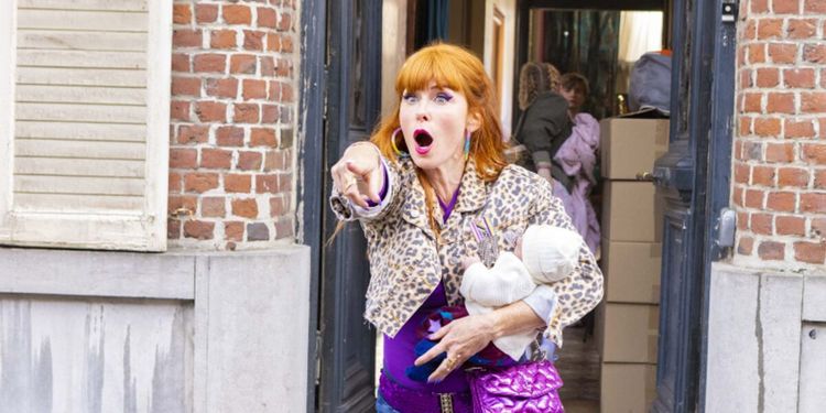 "Tout le monde me regardait" : Audrey Fleurot revient sur une scène très embarrassante seins nus sur son scooter en plein Paris | So Busy Girls