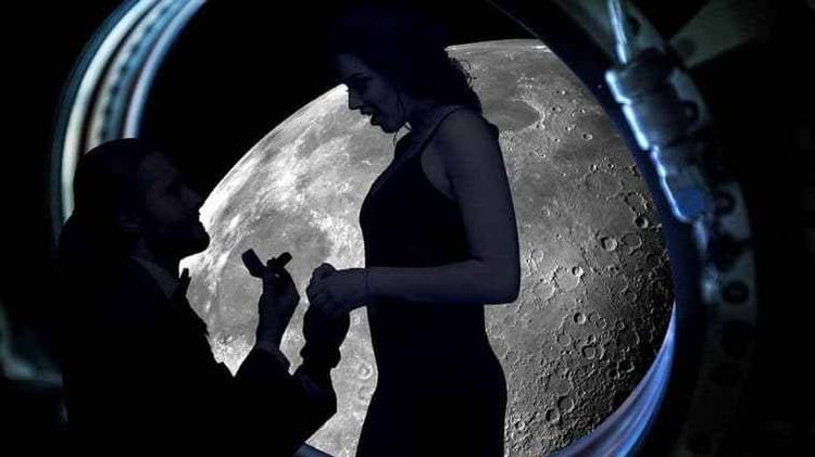 demande-en-mariage-dans-l-espace-lune
