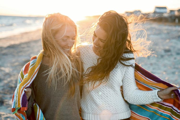 Combien d'amis avoir pour se sentir heureux ?
