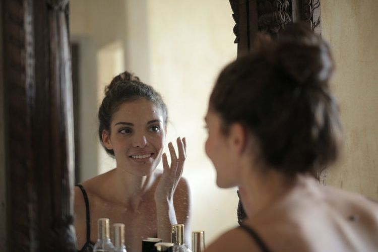 Cette tendance TikTok est une fausse bonne idée pour avoir une belle peau : pourquoi vous devez l'éviter | So Busy Girls