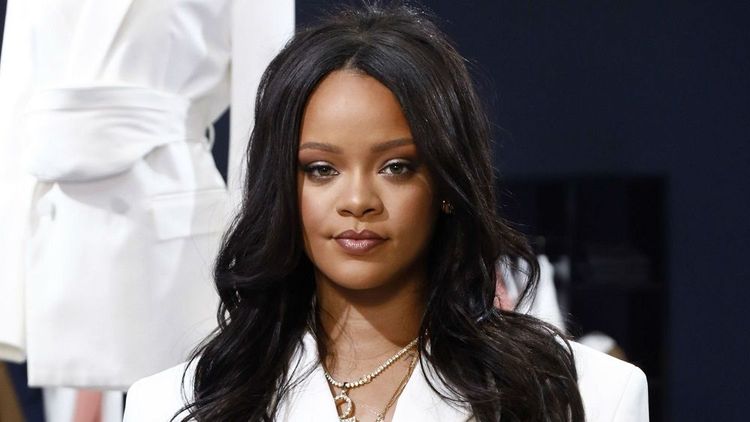 A 31 ans, Rihanna est officiellement la chanteuse la plus riche du monde | So Busy Girls