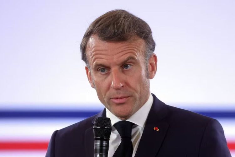 Journées plus courtes et vacances d’été repensées : Emmanuel Macron relance le débat sur les rythmes scolaires | So Busy Girls