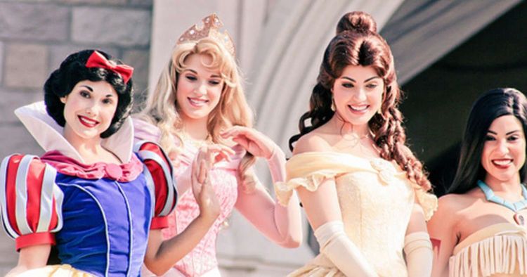 Disneyland Paris propose 8 000 postes dont 1 000 CDI, et on vous dit où postuler | So Busy Girls