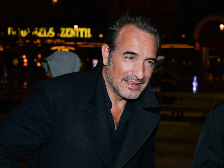 “Qu’est-ce que j’ai pas dit !” : Jean Dujardin recadre Léa Salamé en direct sur France 2 | So Busy Girls