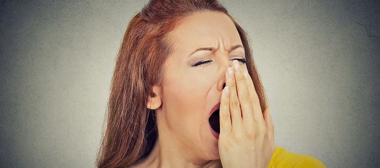 Pourquoi on ne peut pas s'empêcher de bâiller si on voit une personne qui bâille | So Busy Girls